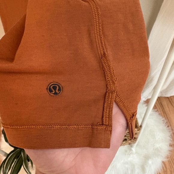 Lululemon sleeveless cropped tank - Picture 3 of 3